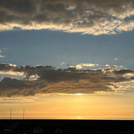 Mon Balcon Face A La Mer - Les Marinas Deauville Bagian luar foto